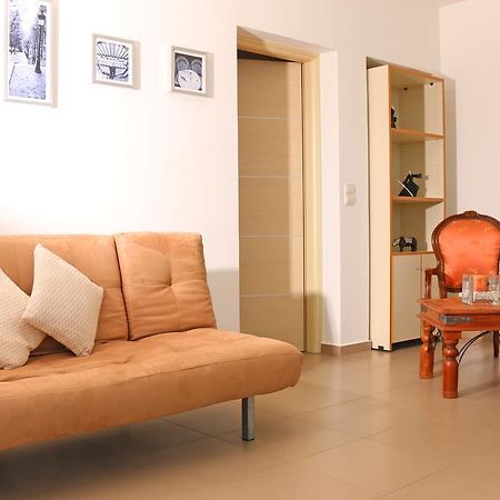 Villa Almyra Goúrnes Rom bilde